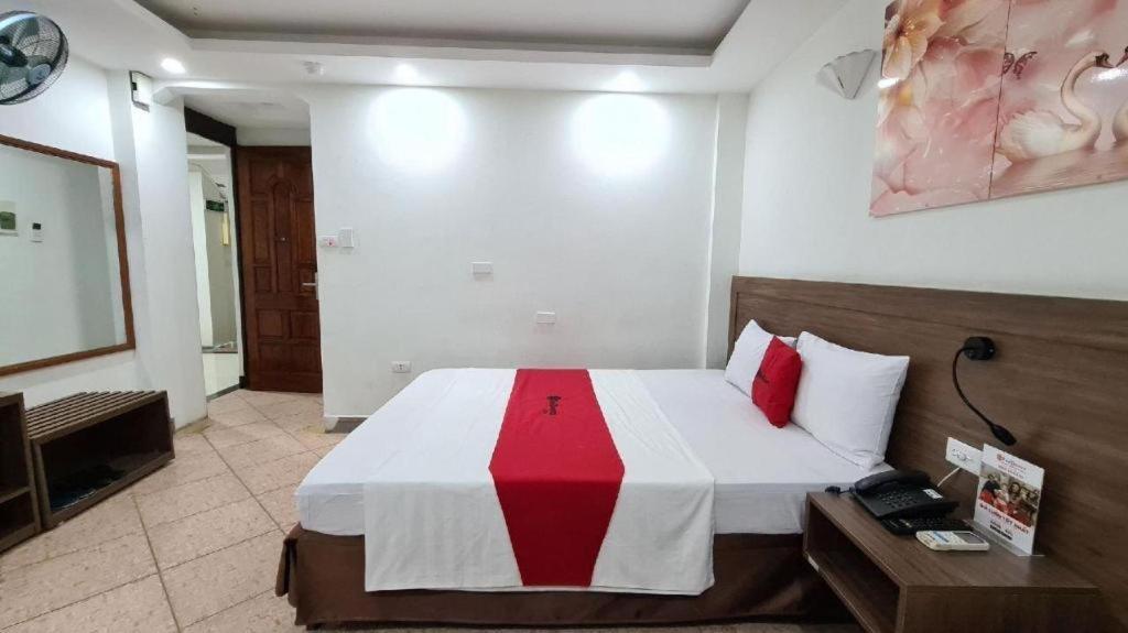 Ha Noi Vang Hotel Hoang Ngan 河内 外观 照片